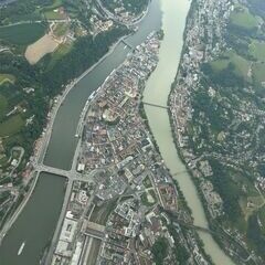 Flugwegposition um 12:10:16: Aufgenommen in der Nähe von Kreisfreie Stadt Passau, Deutschland in 1577 Meter